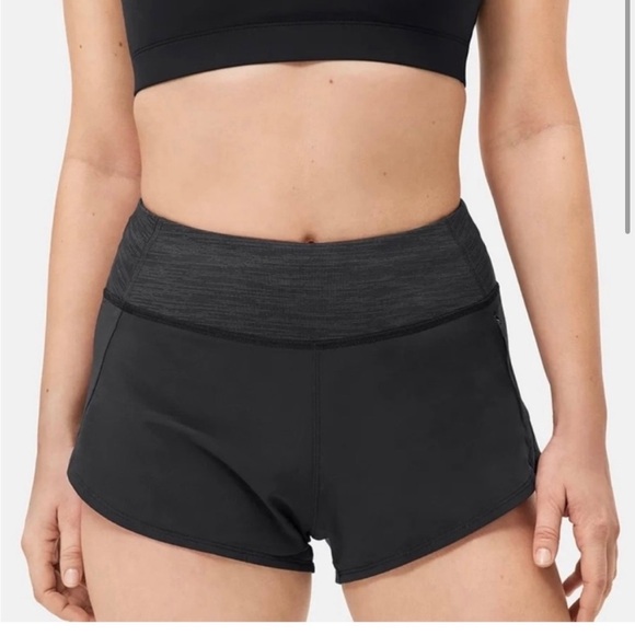 Outdoor voices Hudson black 2.5 inch shorts - Picture 3 of 9